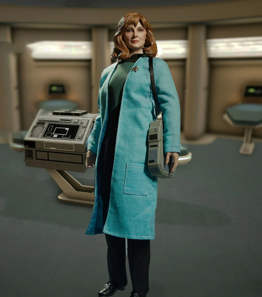 Star Trek The Next Generation Dr Beverly Crusher Standard Ver 1/6 Scale Figure