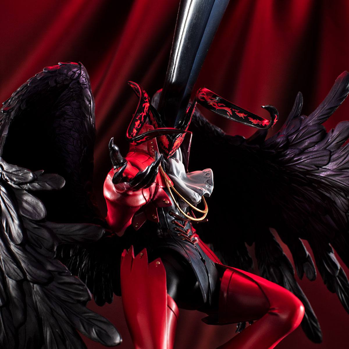 Persona 5 Game Character Collection DX PVC Statue Arsene Anniversary Edition 28 cm